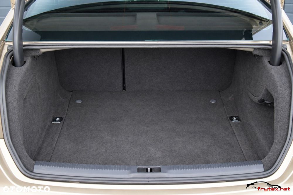Audi A4 Limousine - 21