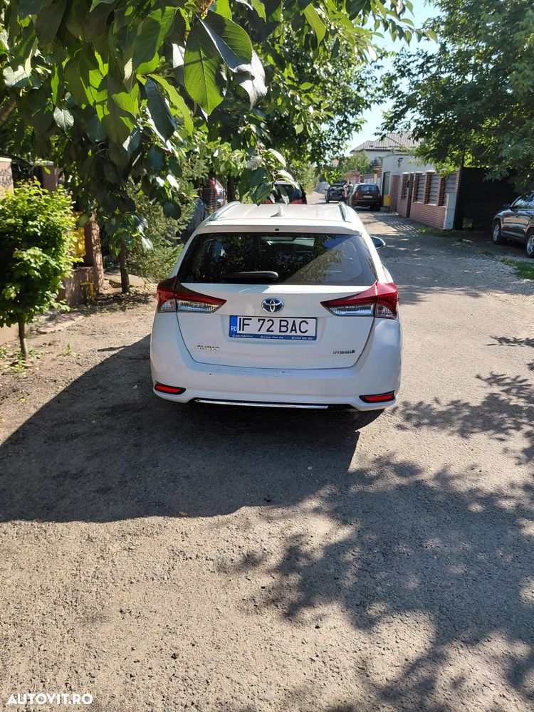 Toyota Auris 1.8 L VVT-i Luna - 6