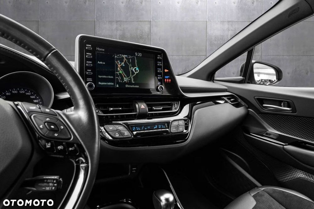 Toyota C-HR Lounge - 11