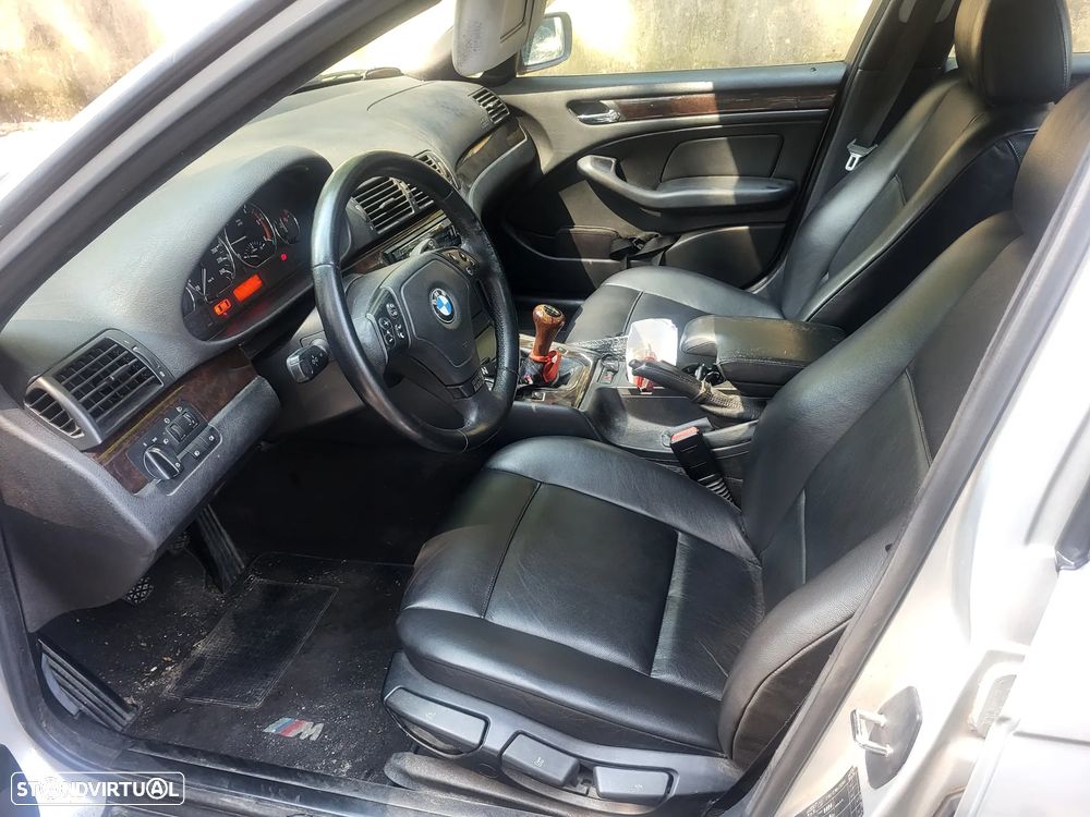 BMW 320 d - 8