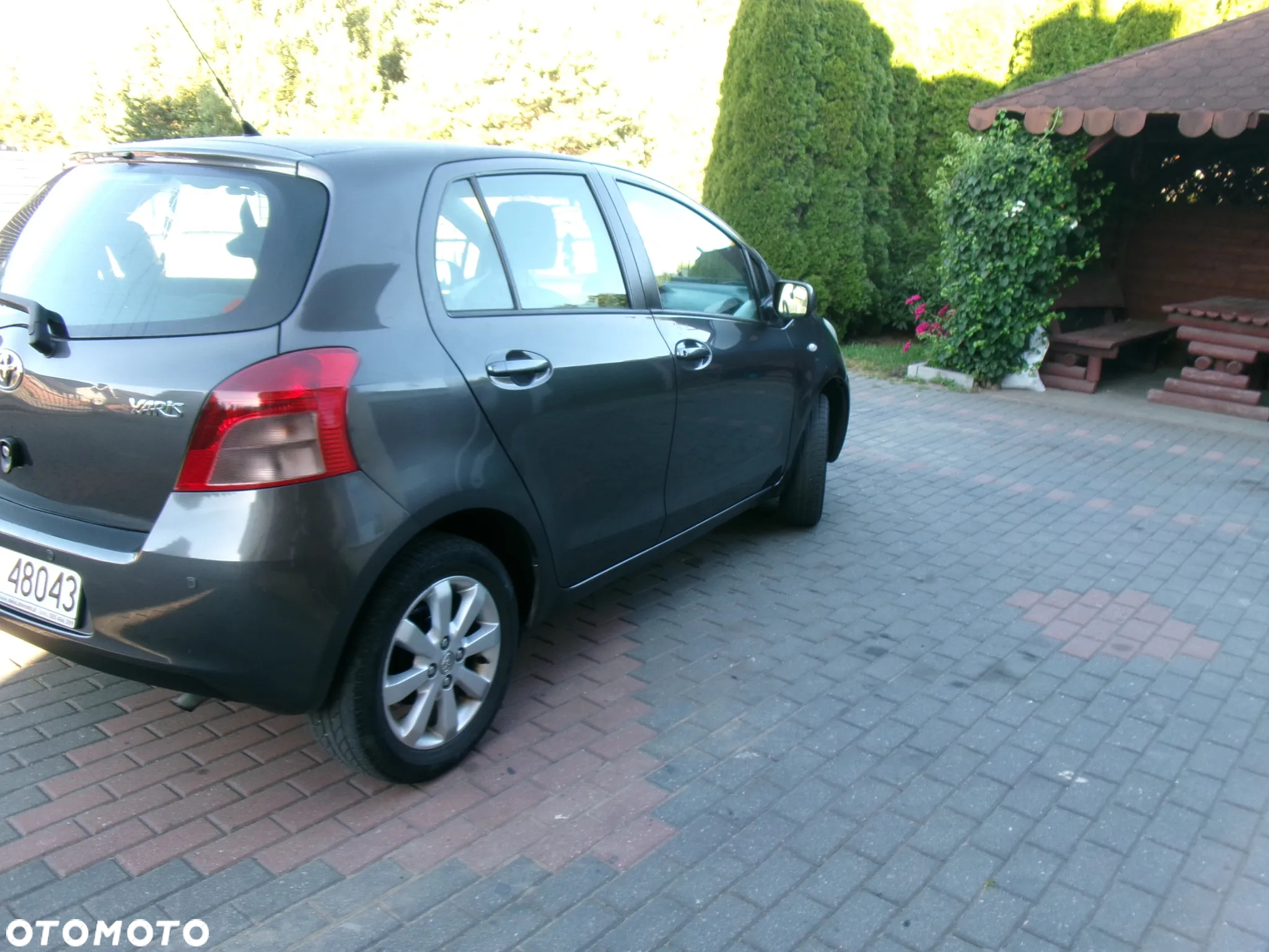 Toyota Yaris - 10