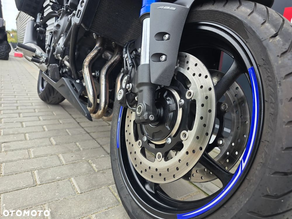Yamaha FZ8 - 29