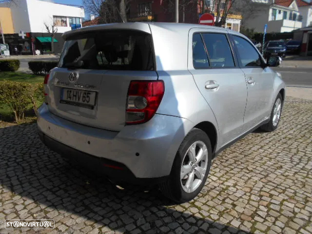 Toyota Urban Cruiser 1.4 D-4D Sol - 3