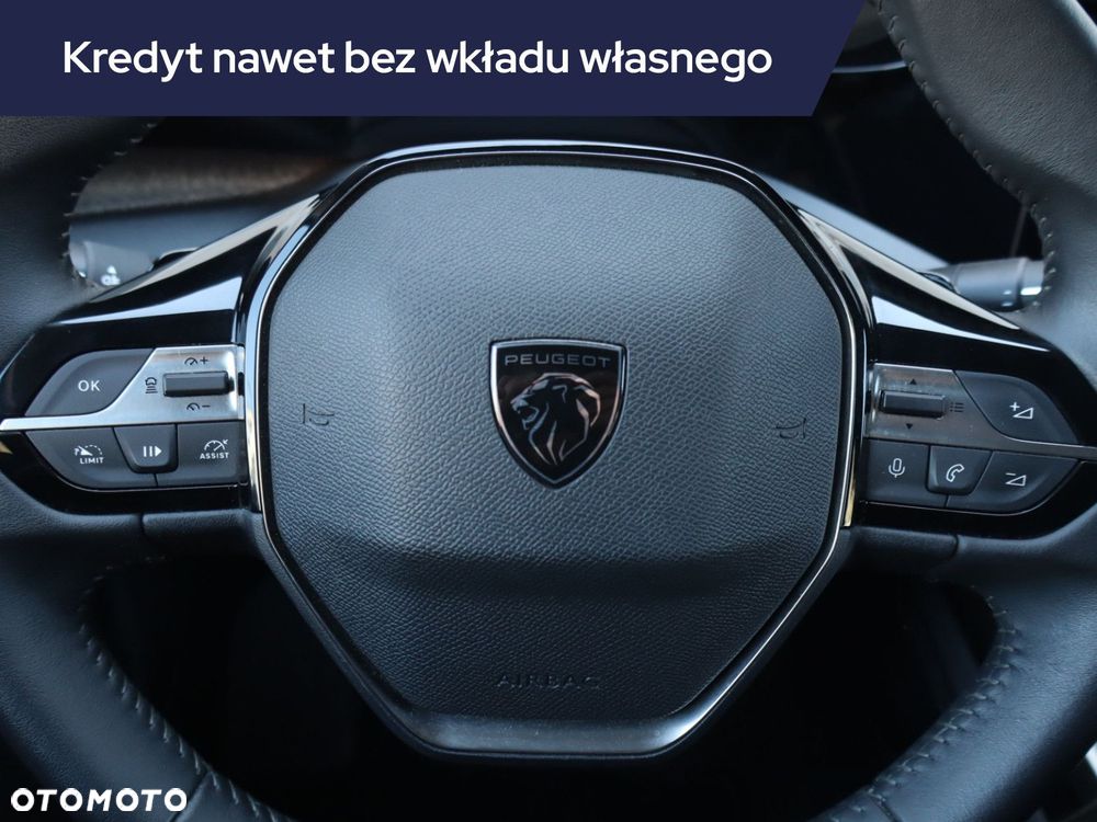 Peugeot 408 - 23
