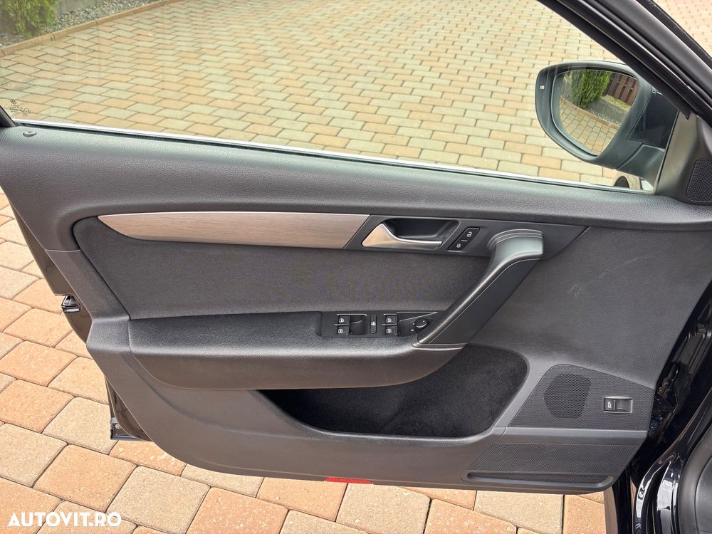 Volkswagen Passat 2.0 TDI BlueMotion Technology DPF Comfortline - 19