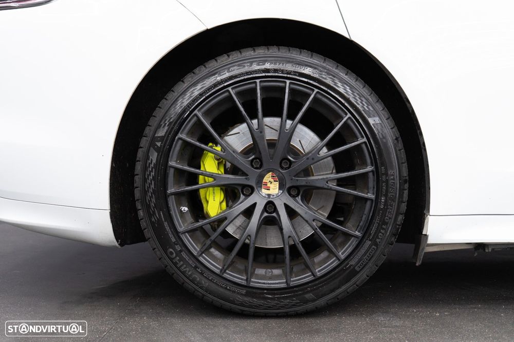 Porsche Panamera Sport Turismo 4 E-Hybrid - 14