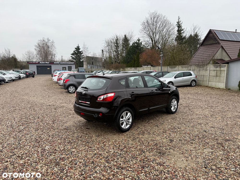 Nissan Qashqai 2.0 360 - 5