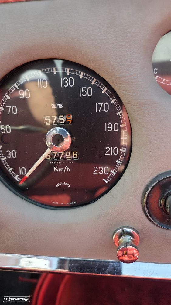 Jaguar XK150 - 14
