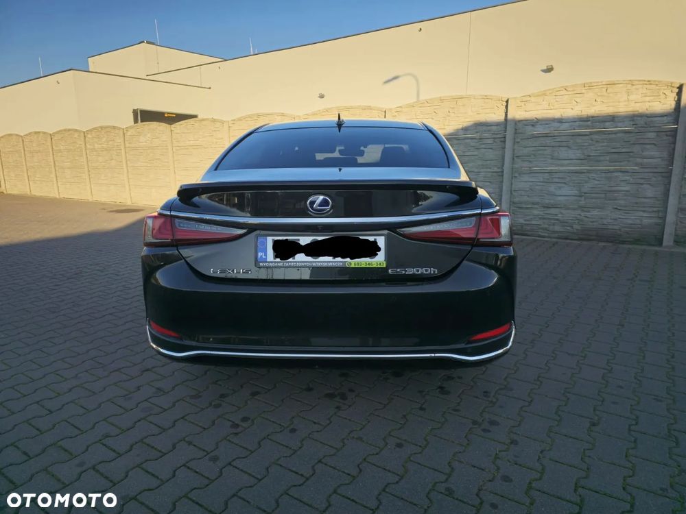 Lexus ES 300h Business Line - 4