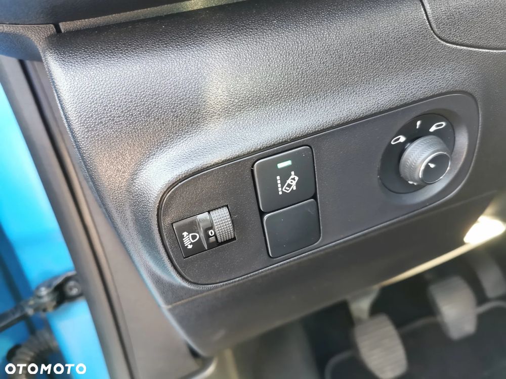 Citroën C3 BlueHDi 75 S&S 83g FEEL - 23