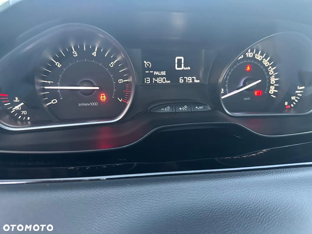 Peugeot 208 1.2 PureTech Allure - 4