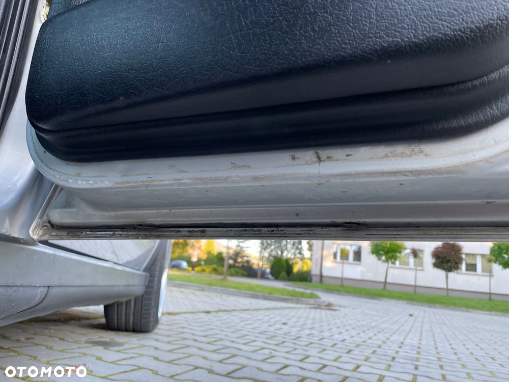 Volkswagen Golf - 25