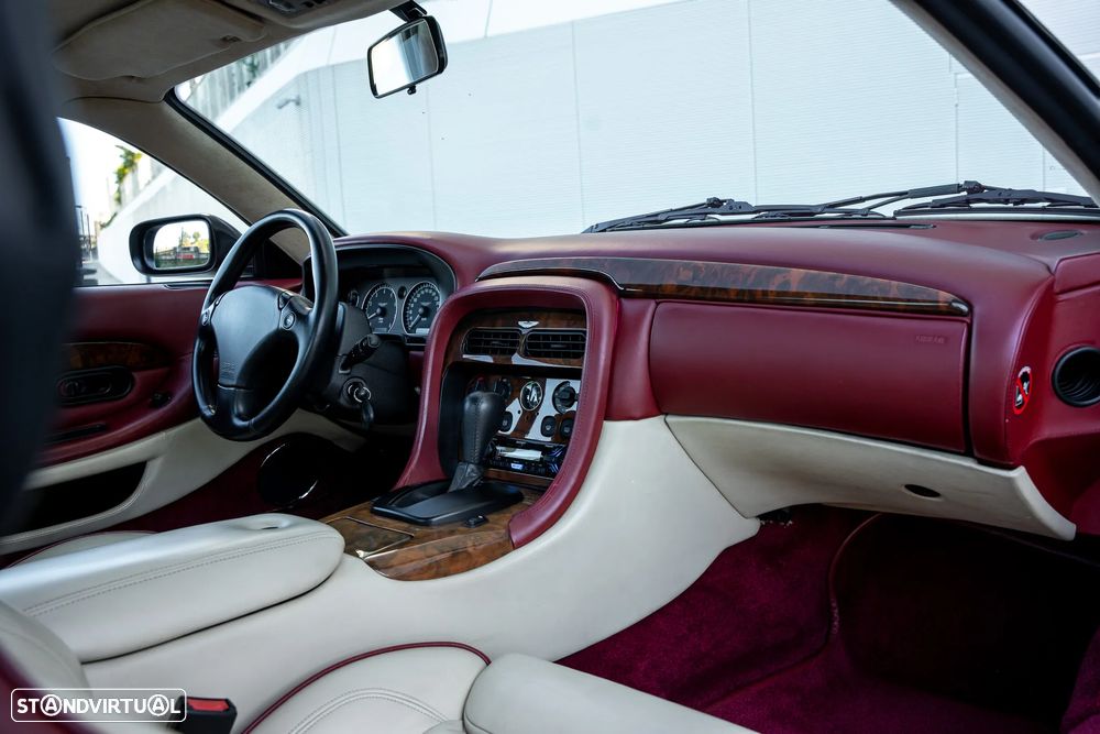 Aston Martin DB7 Vantage Coupé - 18