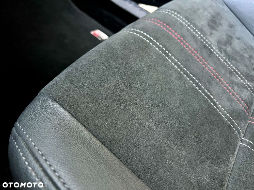 Toyota C-HR 2.0 Hybrid GR Sport - 16