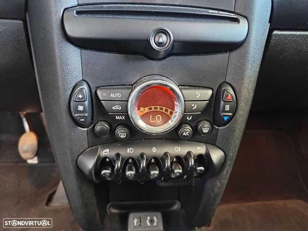 MINI 3 Portas One D - 19