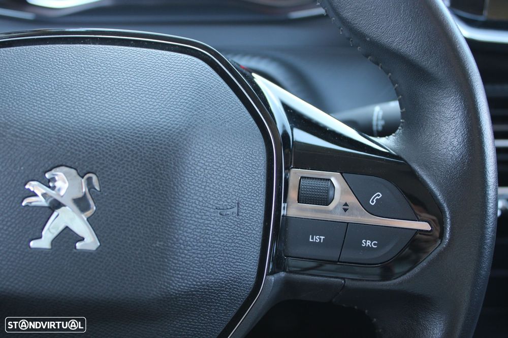 Peugeot 208 1.2 PureTech SE Style - 11