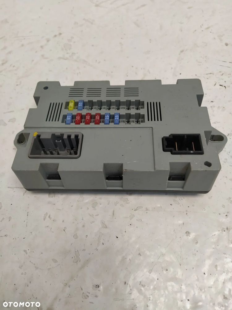 JAGUAR F-PACE X761 XJ X351 F-TYPE X152 XE X760 XF X250 I-PACE X590 RANGE ROVER EVOQUE SKRZYNKA BEZPIECZNIKÓW BEZPIECZNIKI ORYGINAŁ - 3