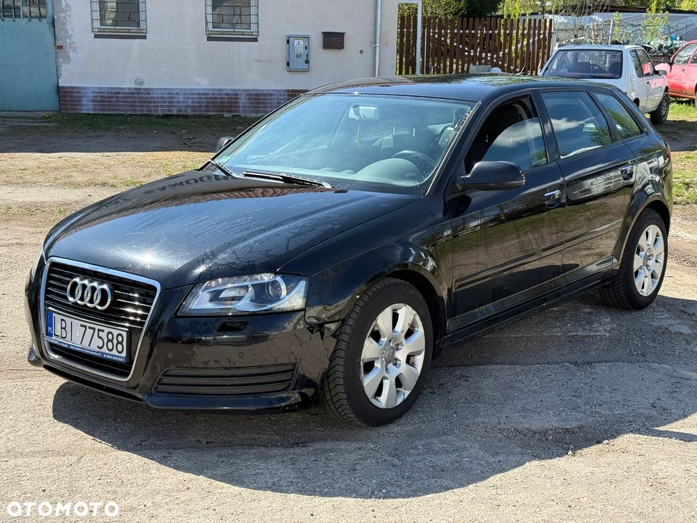 Audi A3 Sportback 1.6 TDI DPF Ambiente S tronic - 2