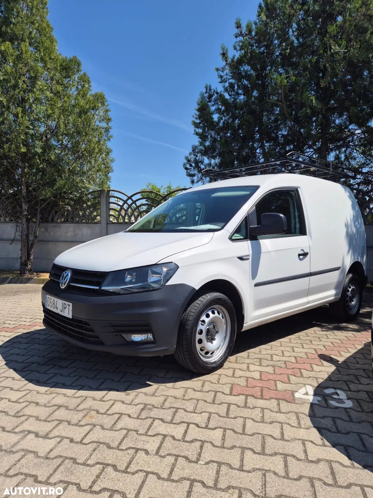 Volkswagen Caddy - 1