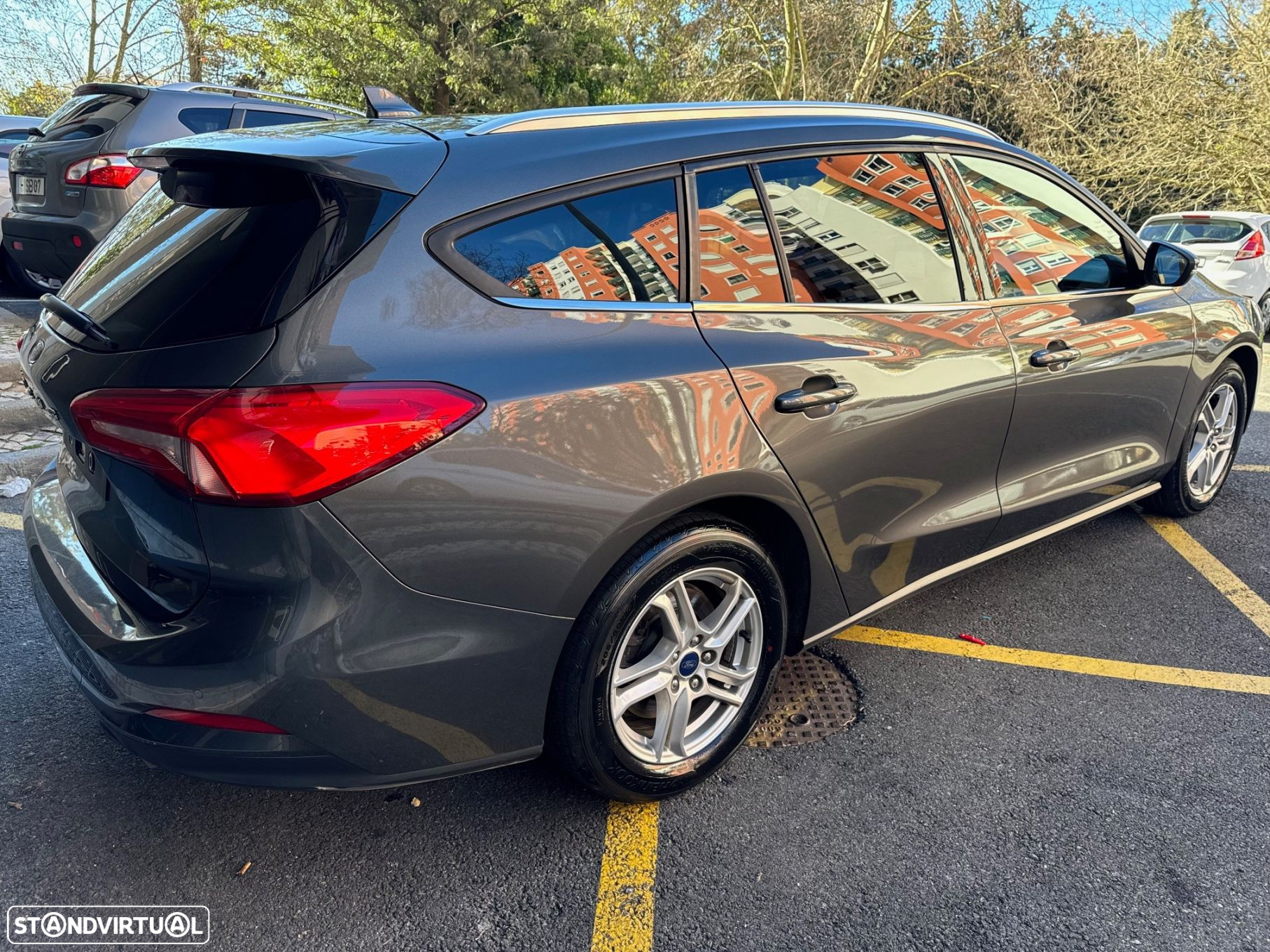 Ford Focus SW 1.0 EcoBoost Business - 43