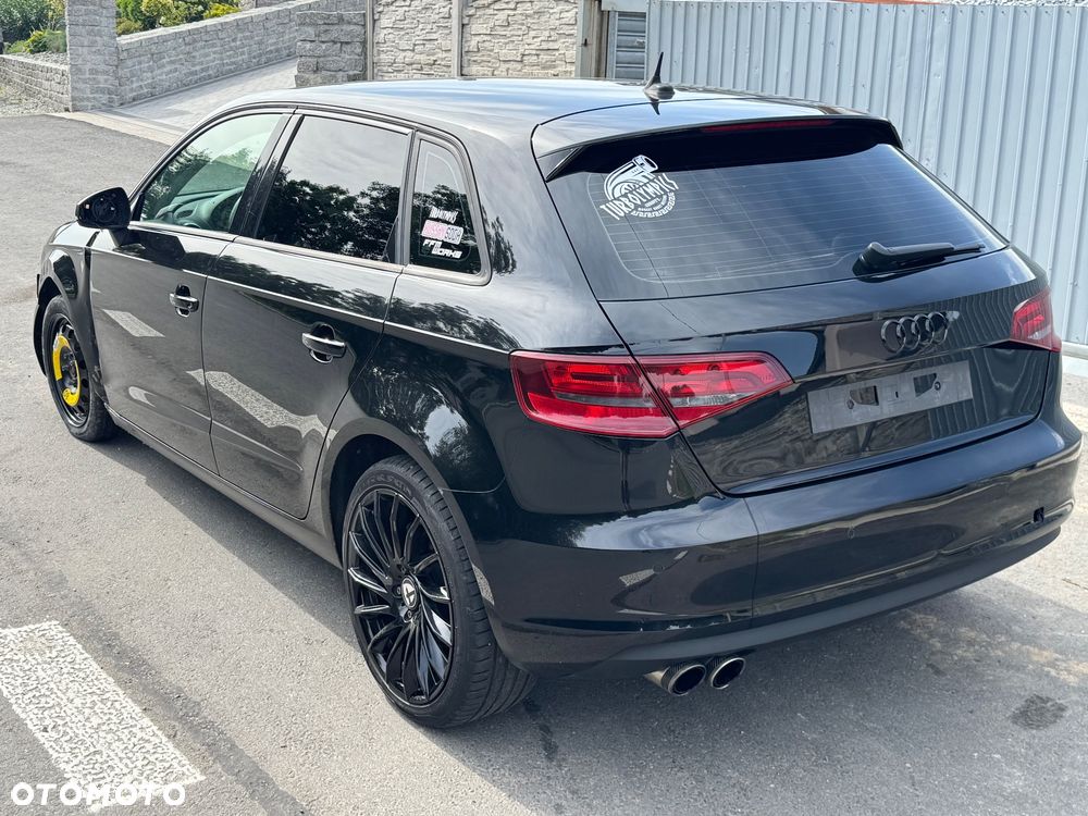 Audi A3 Sportback 1.6 TDI ultra Attraction - 4
