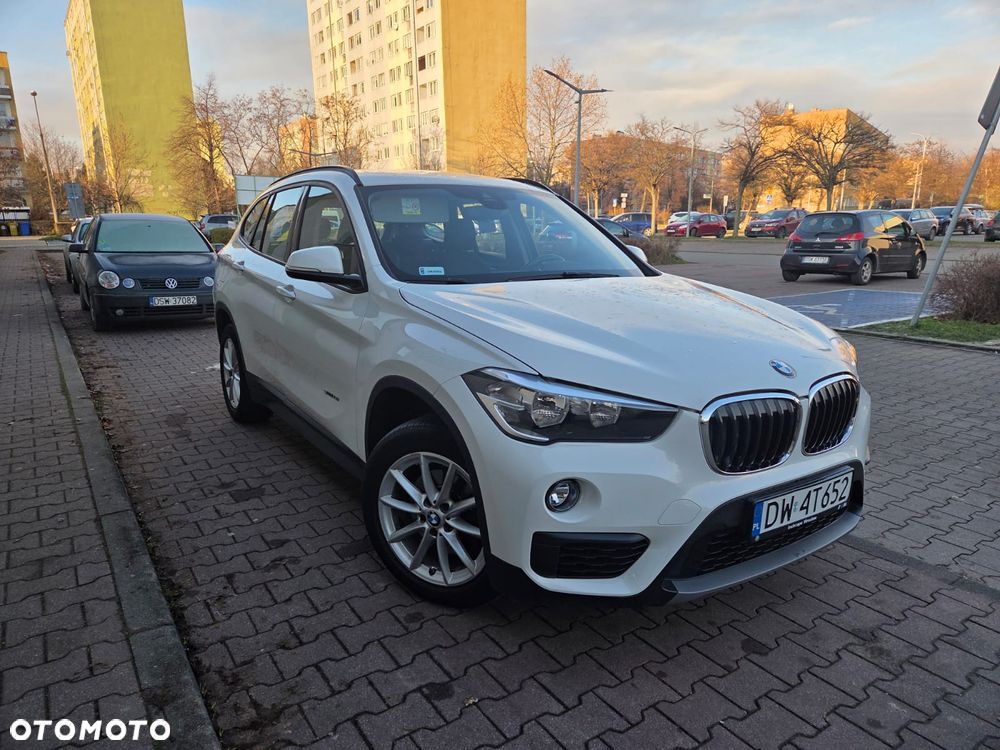BMW X1 sDrive18i - 1