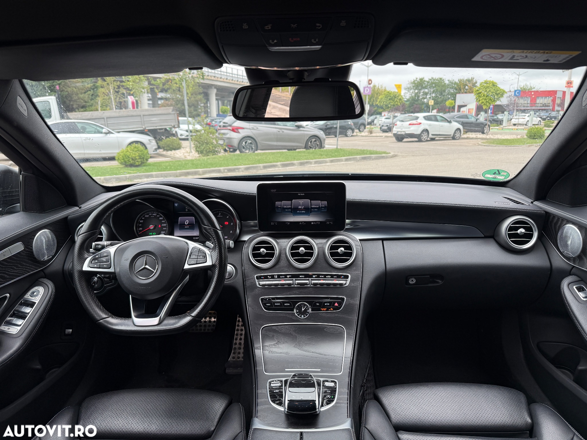 Mercedes-Benz C - 8