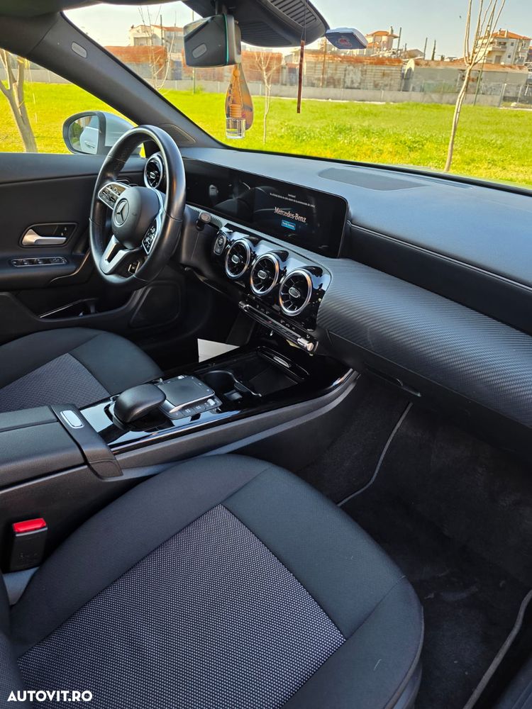 Mercedes-Benz CLA 200 d Shooting Brake Aut. - 2