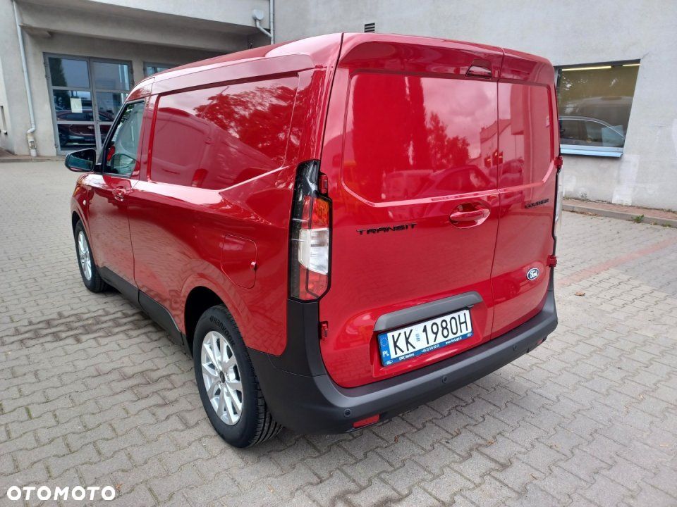 Ford Transit Courier - 4