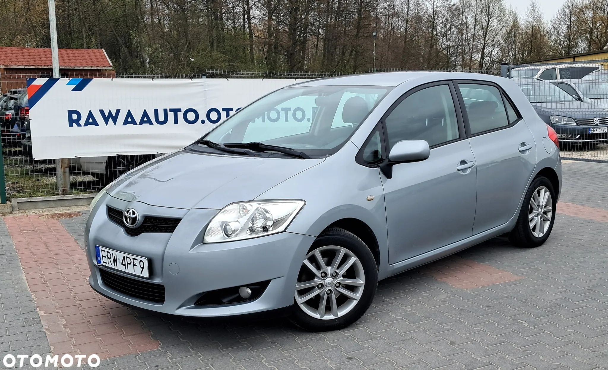 Toyota Auris 1.33 VVT-i Luna - 1