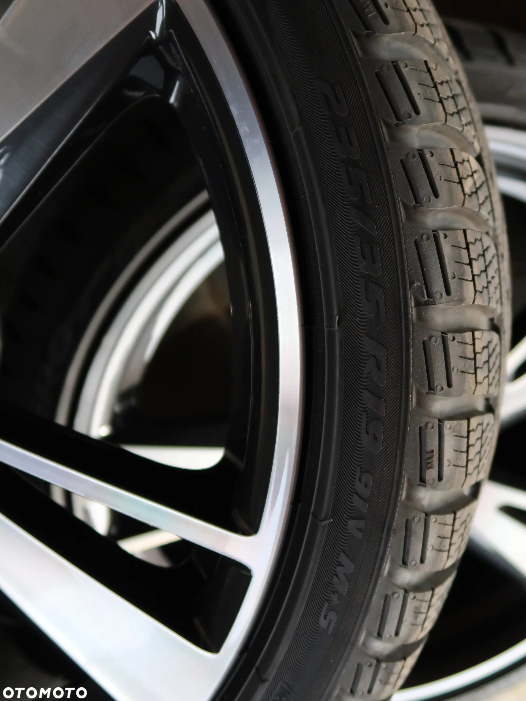 Koła zimowe Audi S3 A3 8Y0 235/35R19 Pirelli - 10