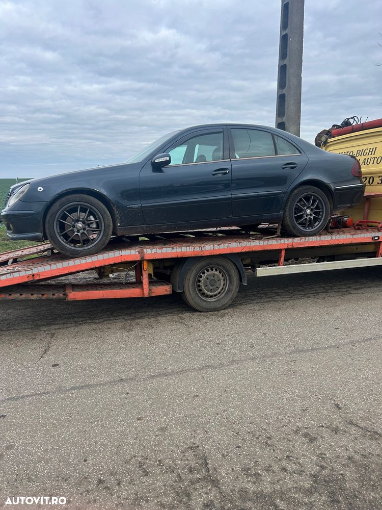 Dezmembrez Mercedes - 1