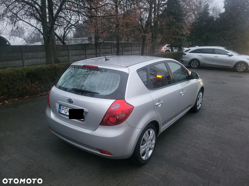 Kia Ceed 1.4 Comfort + - 2