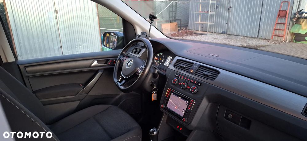 Volkswagen Caddy 2.0 TDI Highline - 12