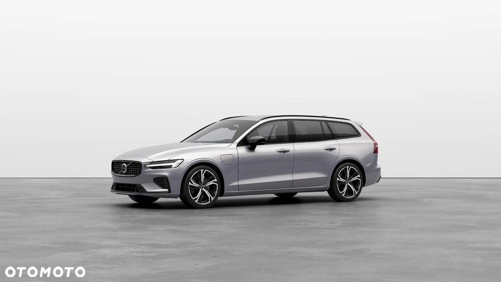 Volvo V60 T6 AWD Plug-In Hybrid Plus Dark - 1