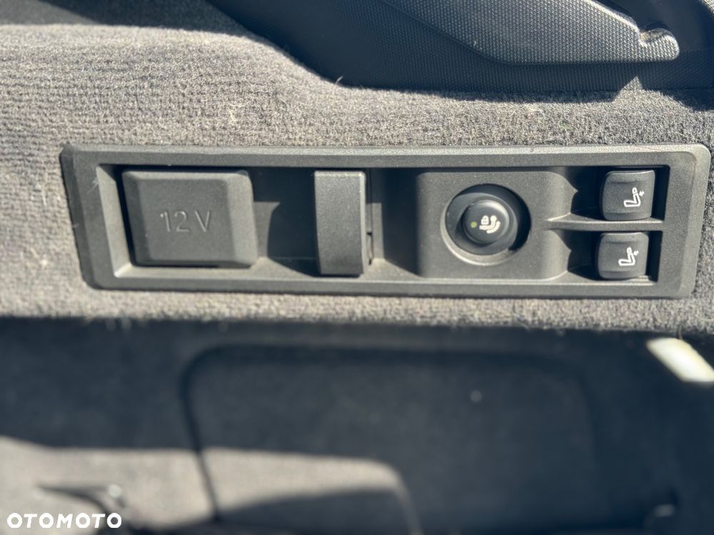BMW Seria 3 318d Touring - 31