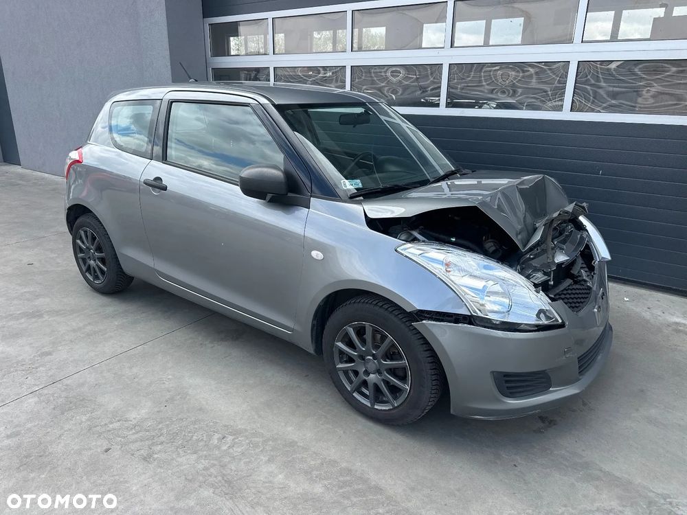 Suzuki Swift 1.2 Club - 8