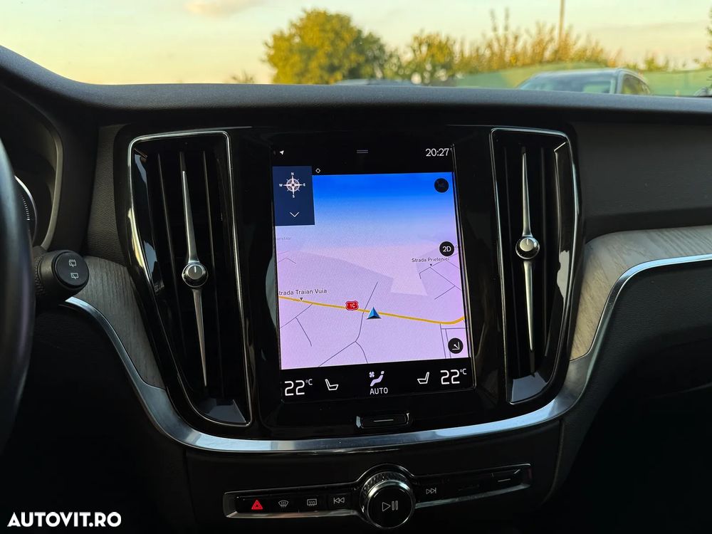 Volvo V60 T6 AWD Recharge Geartronic Inscription - 12