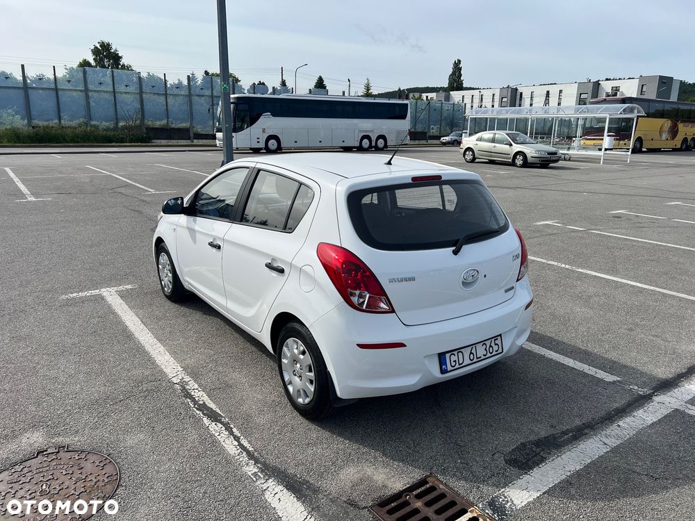 Hyundai i20 1.1 CRDi BlueDrive Classic + - 6