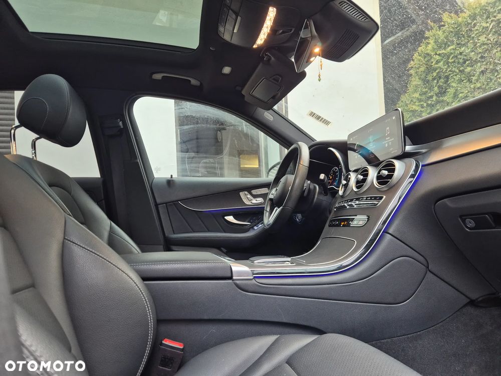 Mercedes-Benz GLC - 19