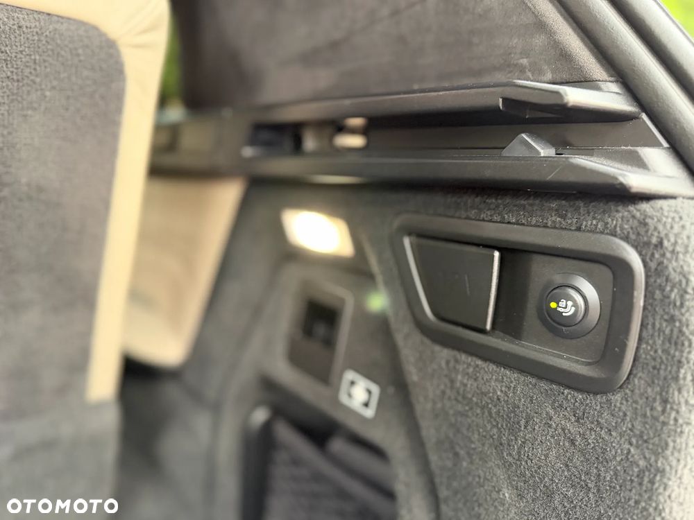 BMW X7 - 30