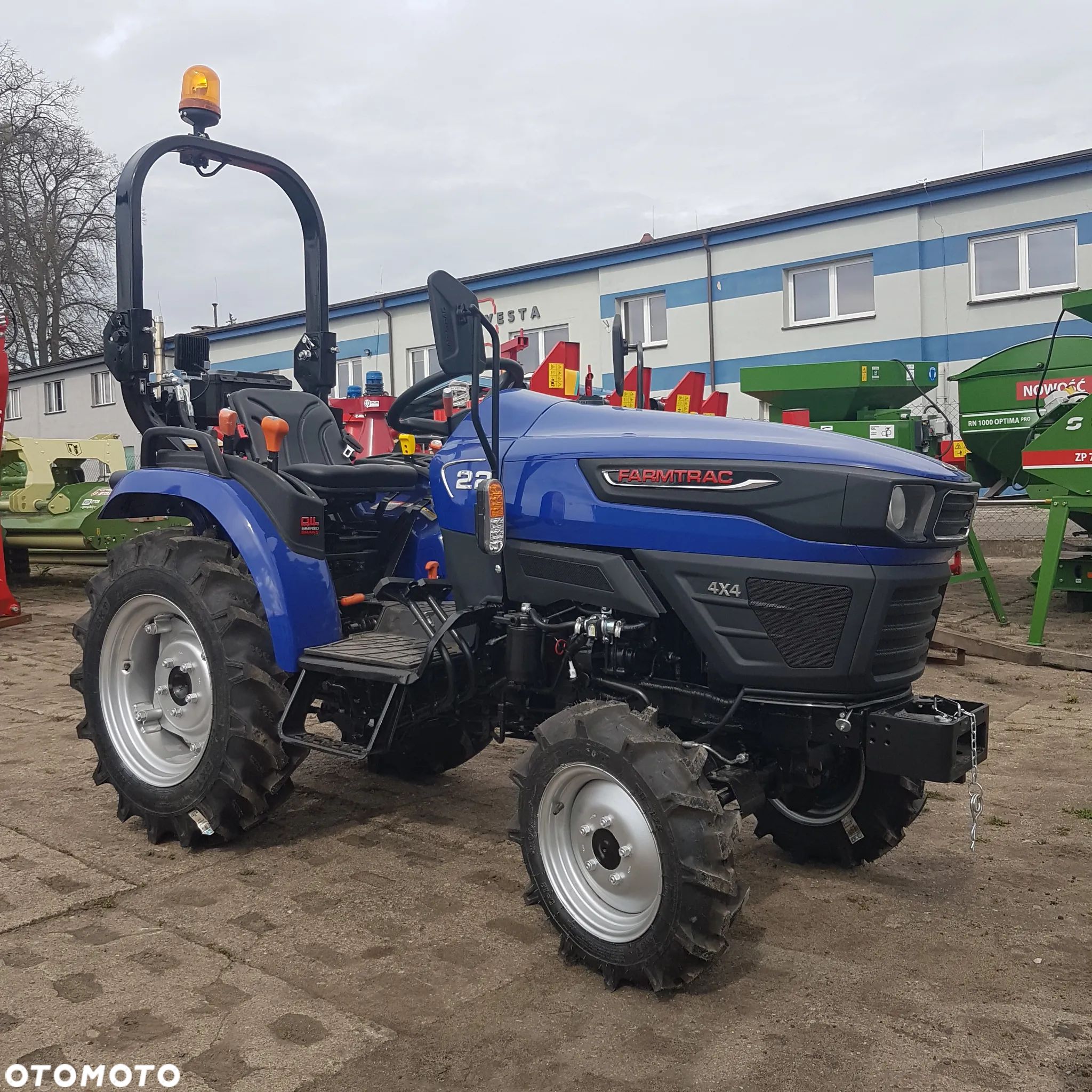 Farmtrac FT22 4WD - 1