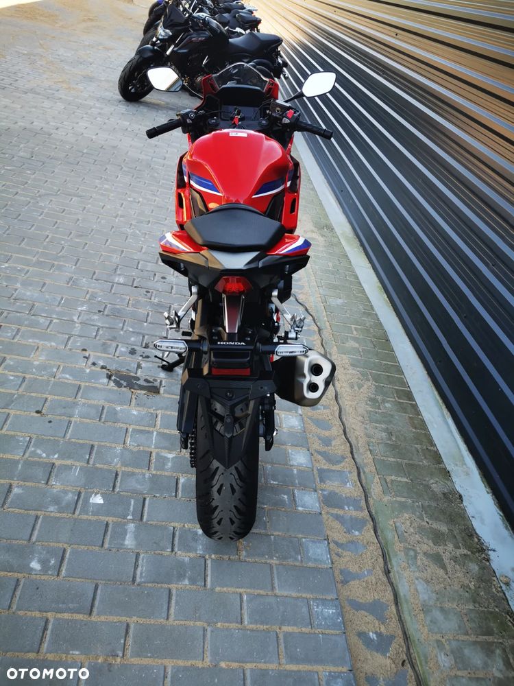 Honda CBR - 17