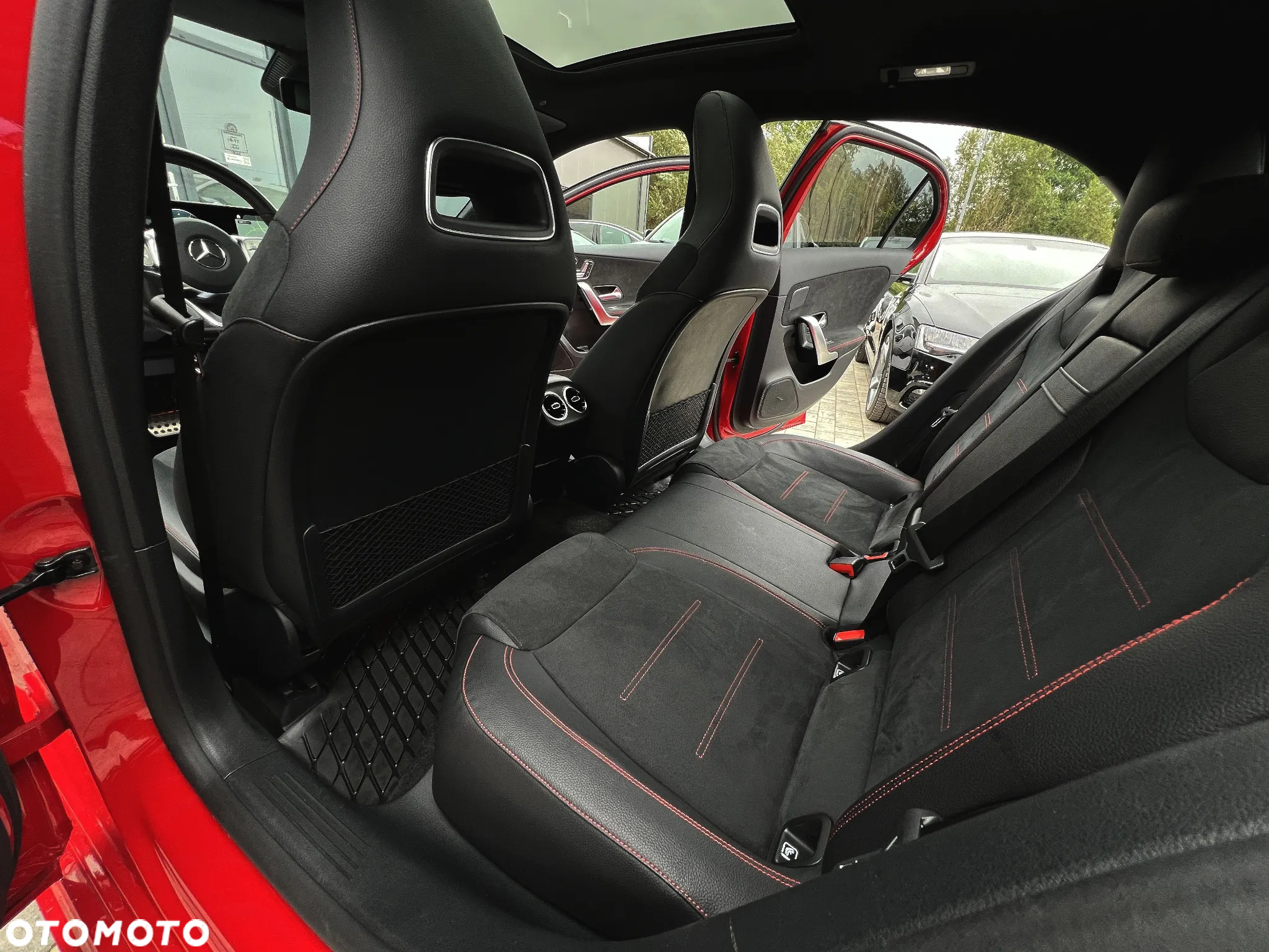 Mercedes-Benz Klasa A 220 4-Matic AMG Line 7G-DCT - 23