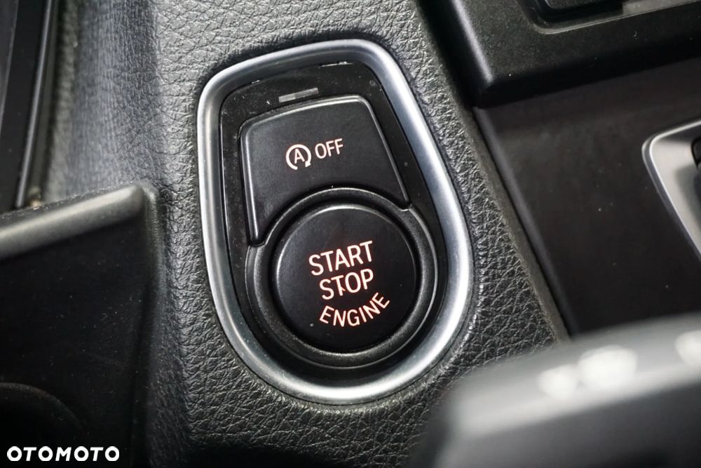 BMW Seria 1 120d Urban Line - 32