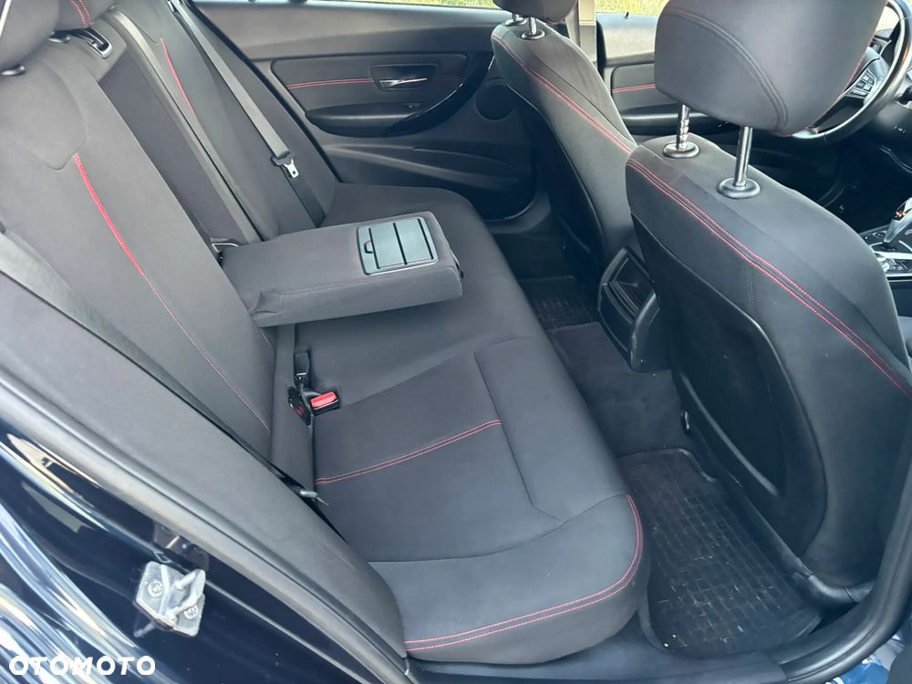 BMW Seria 3 316d Sport Line - 17