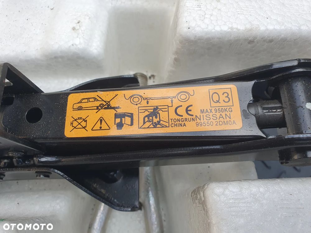 ZESTAW NAPRAWCZY KOŁA WKŁAD BAGAŻNIKA NISSAN MICRA K13 849751HD0A - 3