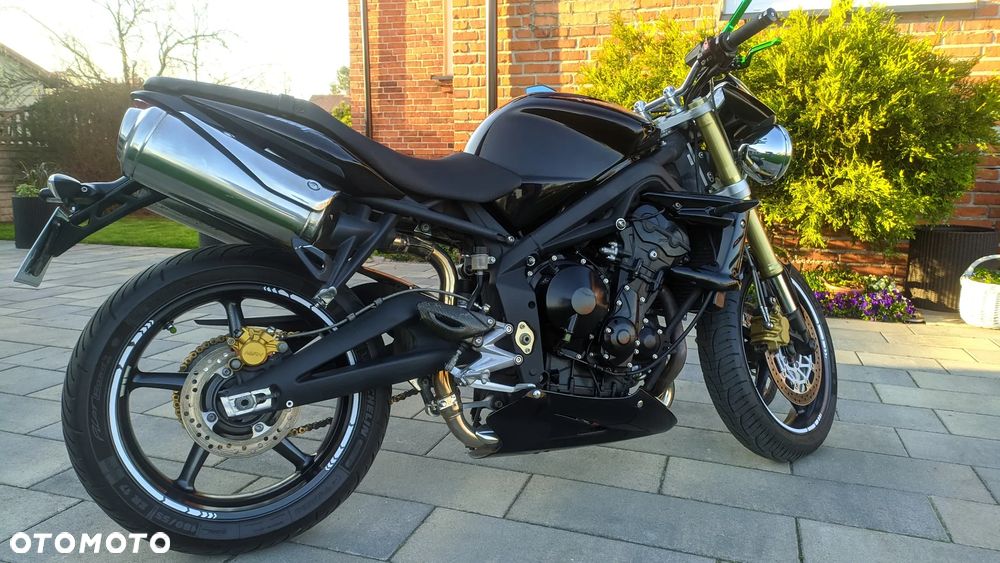 Triumph Street Triple - 1