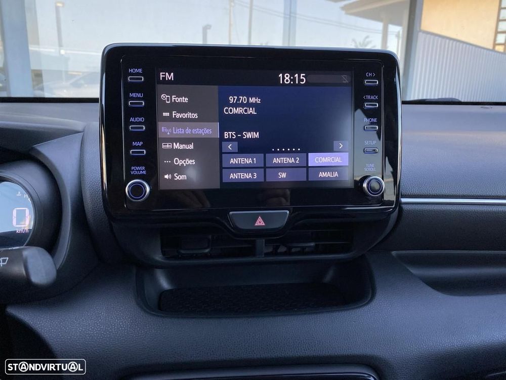 Toyota Yaris 1.5 HSD Exclusive - 19