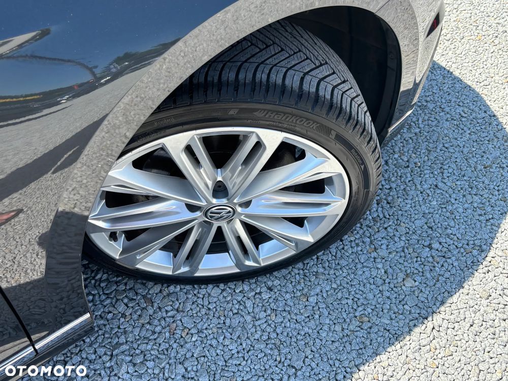 Volkswagen Passat 1.4 TSI ACT (BlueMotion Technology) Highline - 23